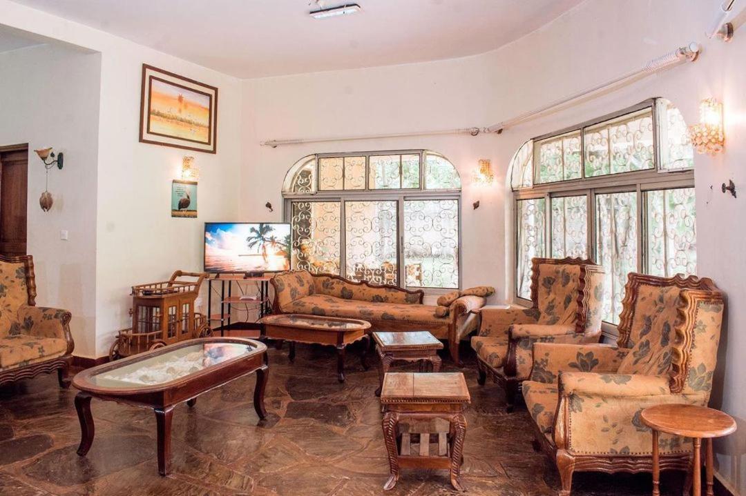 Kijani Cottages Dianiディアニ・ビーチ エクステリア 写真